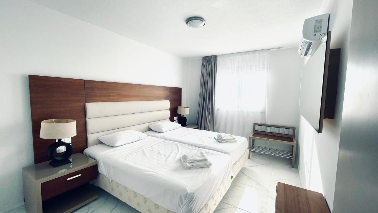 Fotoxenia Luxury Apts Paralimni Exterior photo
